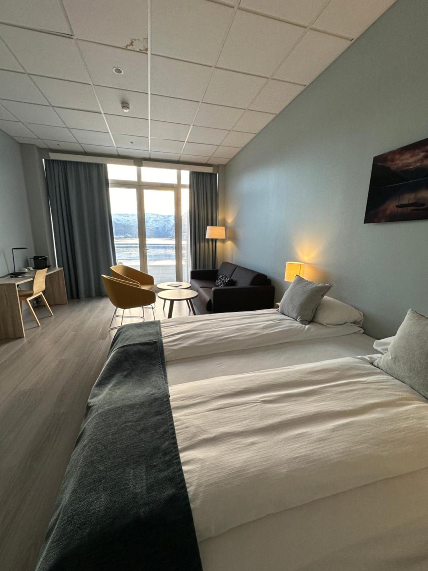 Brakanes Hotel Ulvik Ngoại thất bức ảnh