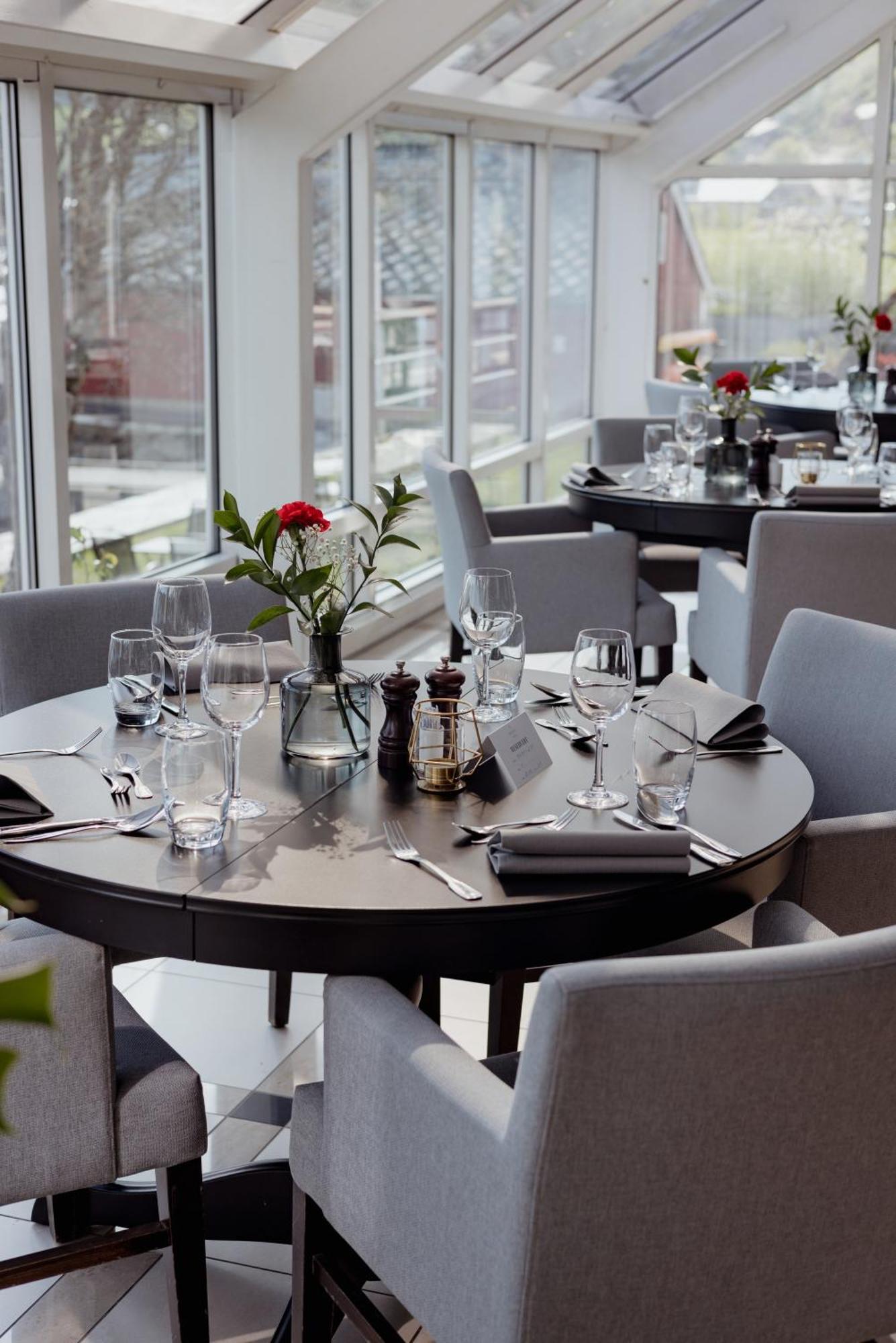 Brakanes Hotel Ulvik Ngoại thất bức ảnh