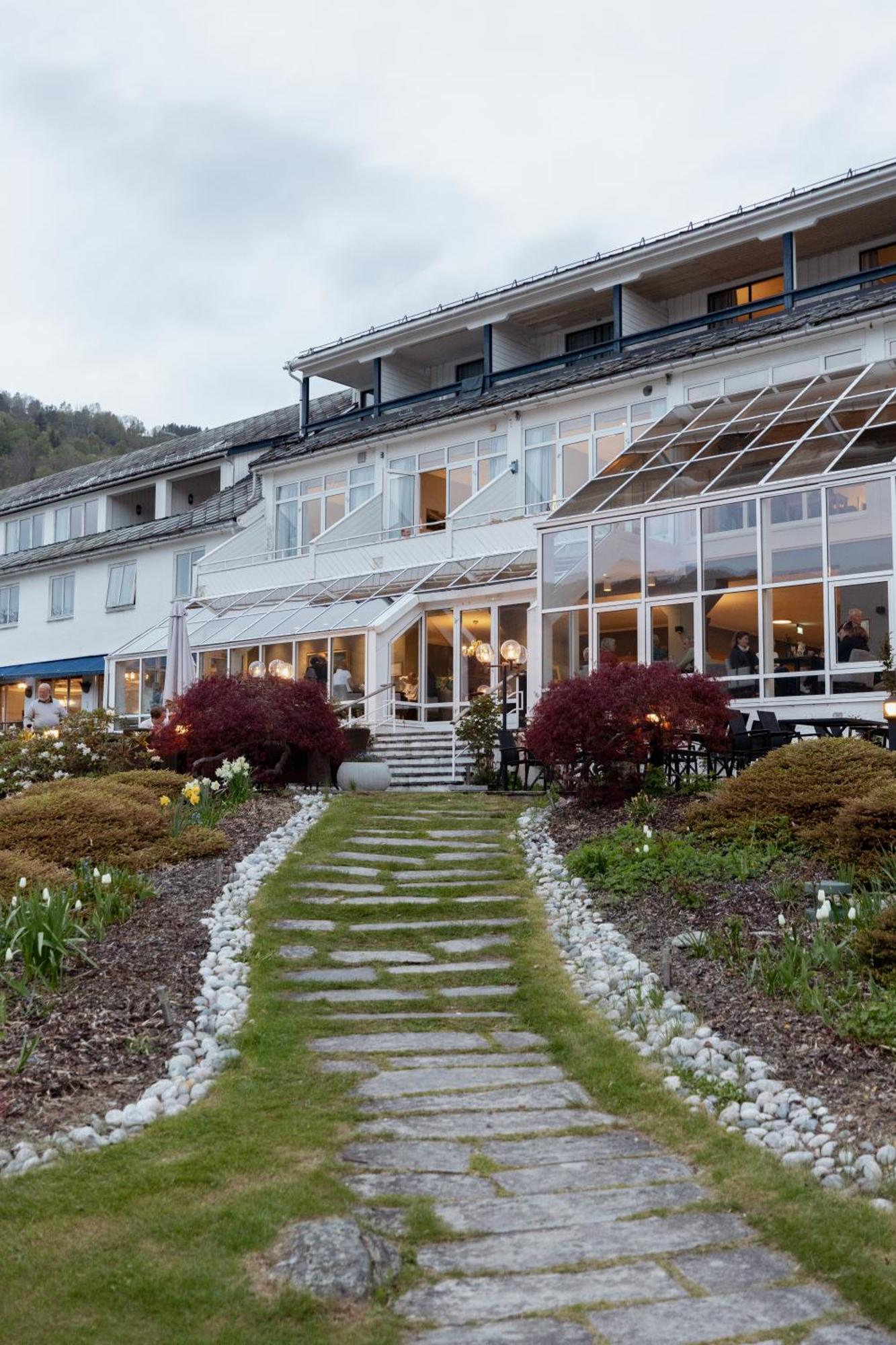 Brakanes Hotel Ulvik Ngoại thất bức ảnh